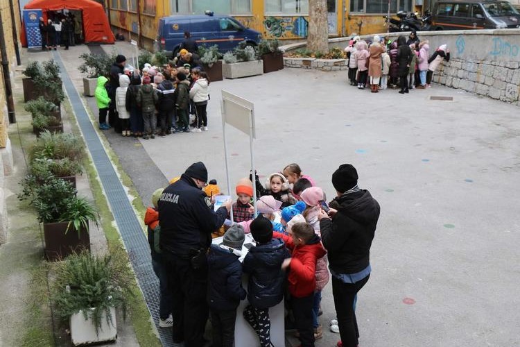 Slika /Prevencija/2022/Dolac-CZ%20mala.jpg