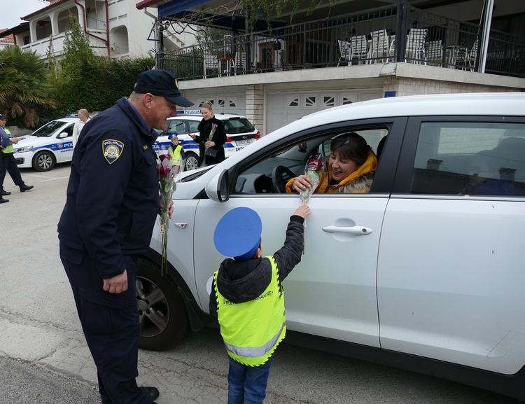 Slika /vijesti/2019/Dan%20%C5%BEena-Rab%20(1).jpg