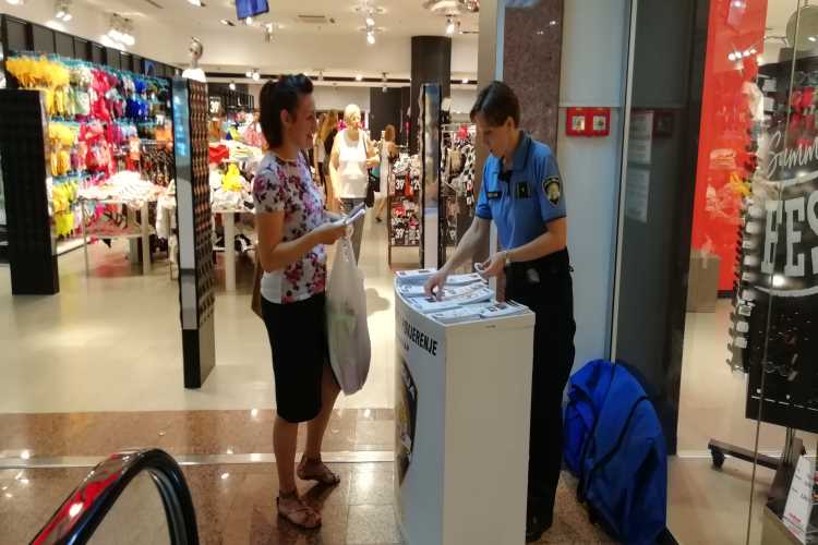 Slika /vijesti/2019/info%20punkt%20rk%20ri1.jpg