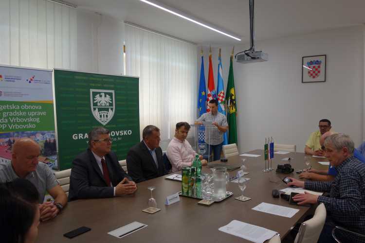 Slika /vijesti/2019/pp%20vrbovsko%20-%20ugovor%20obnova1.jpg