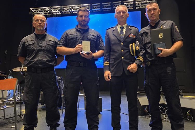 Slika /vijesti/2025/Dan%20policije%20-%20nagra%C4%91eni%20MUP.jpg