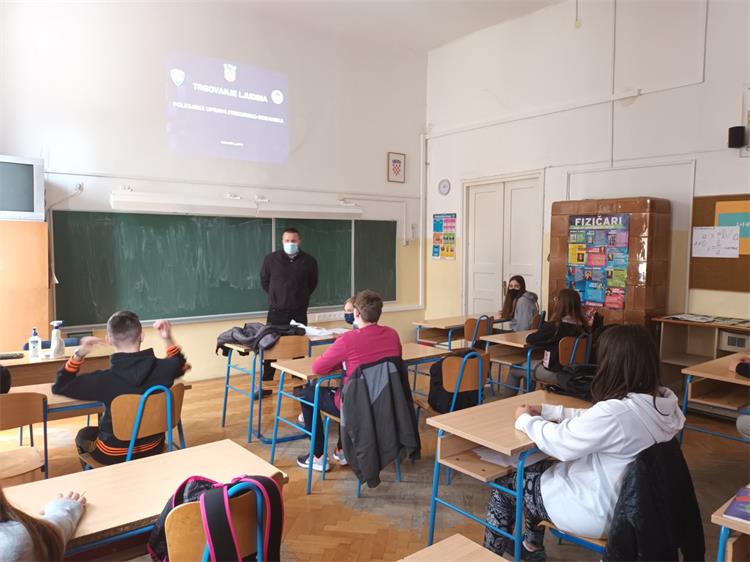 Slika 2021/IMG-fc06ce1c722e77994348ab44174f85b7-V.jpg