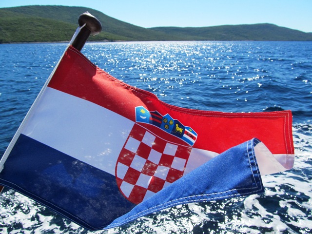 Slika 2023/hrvatska-zastava2.jpg