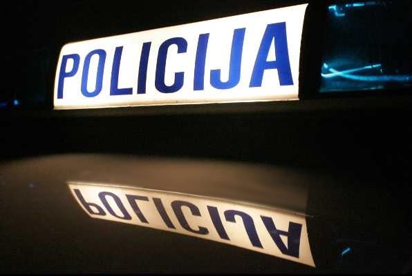 Slika 2023/policija-no%C4%87.jpg