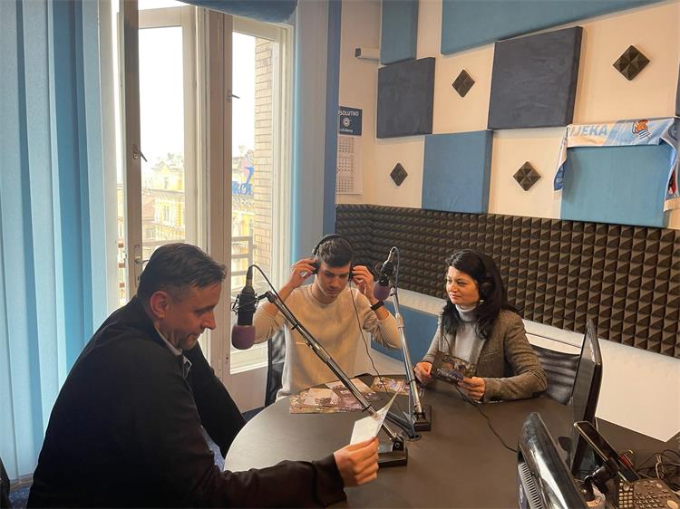 Slika 2023/radio%20Korzo.jpg