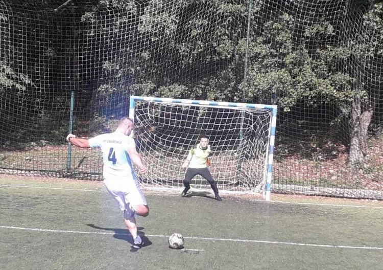 Slika Dan%20policije/Nogomet-2022%20(7).jpg