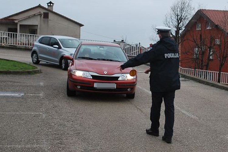 Slika PROMET/aksjed-1.jpg