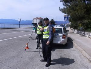 Slika PROMET/brzina.jpg
